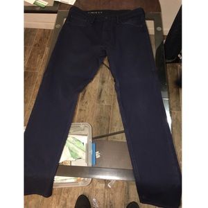 Men’s Black Levi’s Straight Pants
